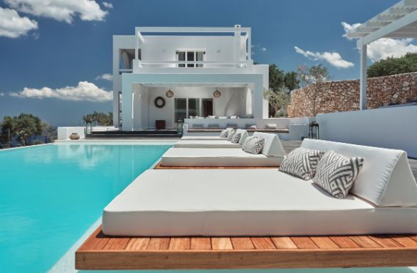 How to Book a Villa Like a Pro